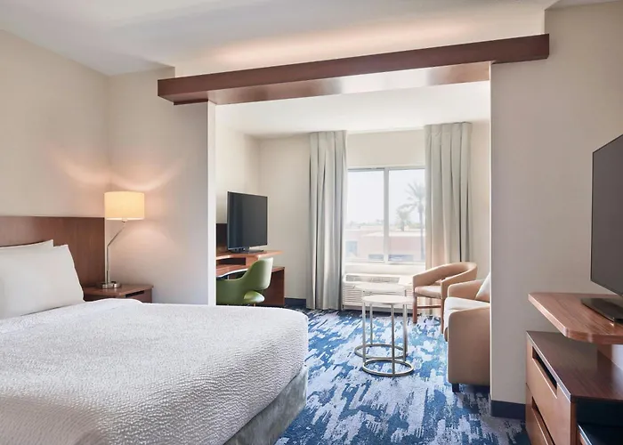 Hotel Fairfield & By Marriott Phoenix Tempe/airport 3*