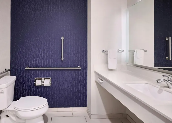 Hotel Fairfield & By Marriott Phoenix Tempe/airport 3*