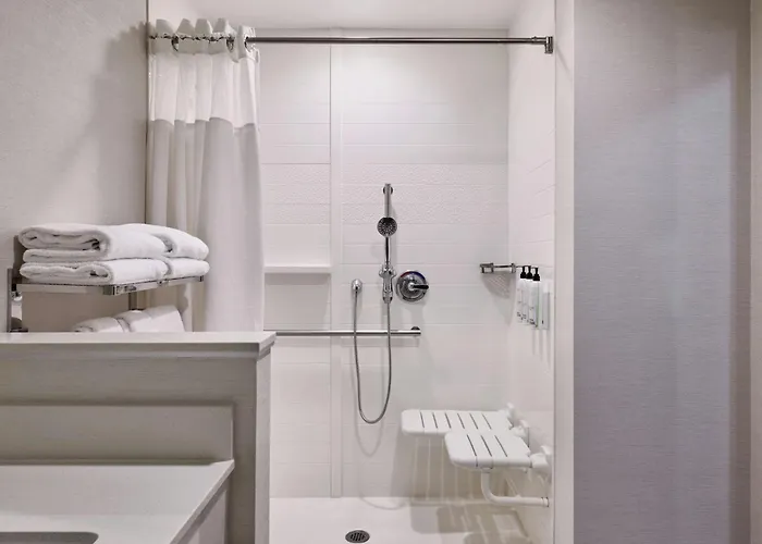 Fairfield & By Marriott Phoenix Tempe/airport 3*